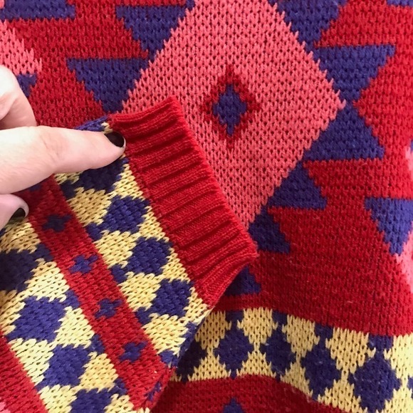 Michael Carrie Vtg 80's Sweater S Red Pink Shoulder Pad Bold Tribal Geometric - Picture 6 of 9